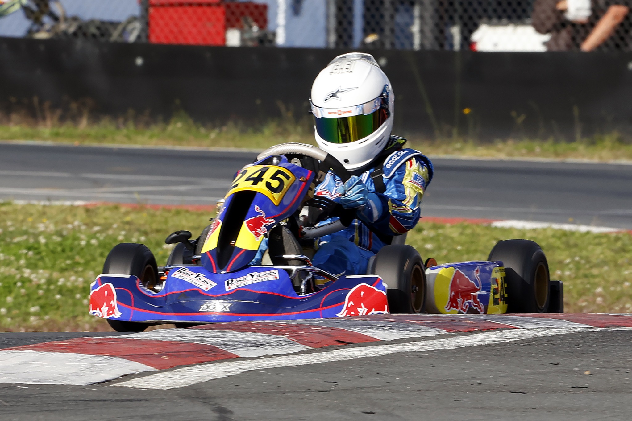 Dante Le Roux racing photo 10
